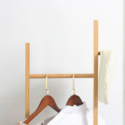 Porte manteau sur pied portant à vêtements, Vestiaire en bois avec 3 tringles et 2 crochets-6